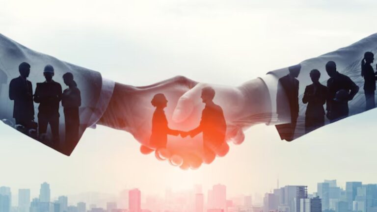 Simpcitt: The Rise of Digital Affection in the Age of Simping